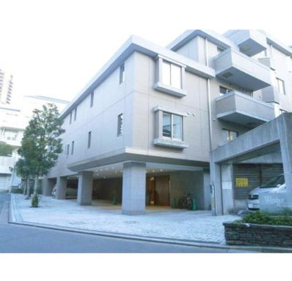 東京都港区元麻布２丁目 賃貸マンション 4LDK以上